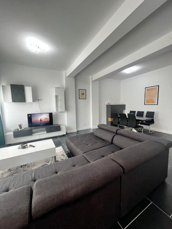 Marvellous Aparthotel With Master Apartments スチャヴァ エクステリア 写真