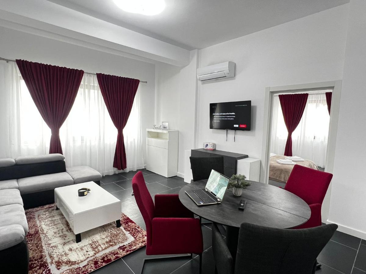 Marvellous Aparthotel With Master Apartments スチャヴァ エクステリア 写真