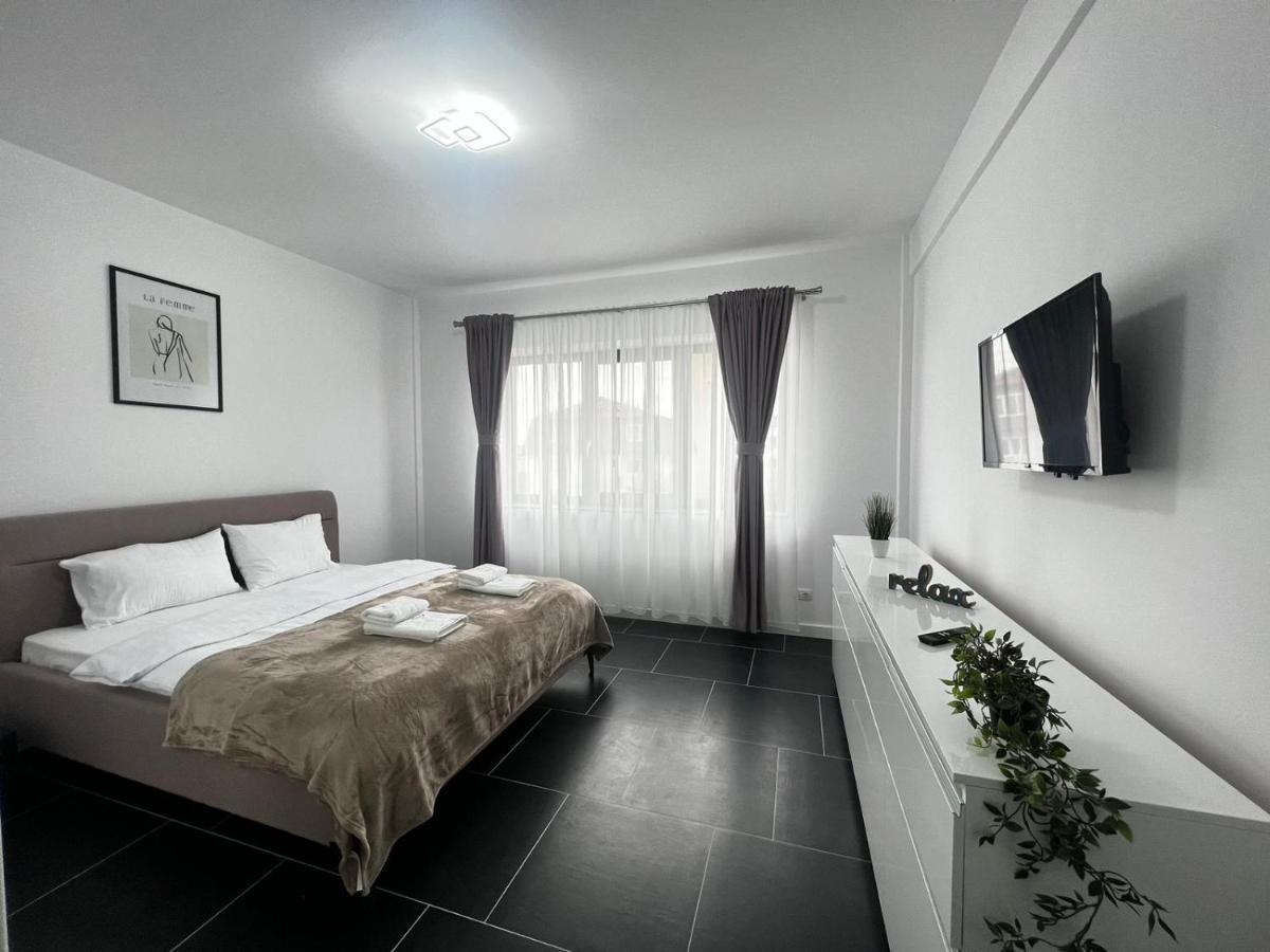 Marvellous Aparthotel With Master Apartments スチャヴァ エクステリア 写真