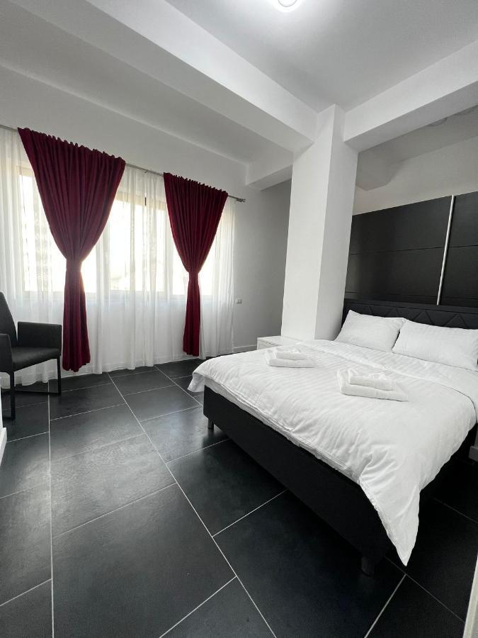 Marvellous Aparthotel With Master Apartments スチャヴァ エクステリア 写真