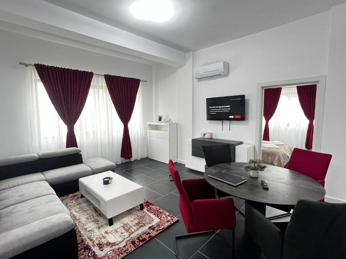 Marvellous Aparthotel With Master Apartments スチャヴァ エクステリア 写真