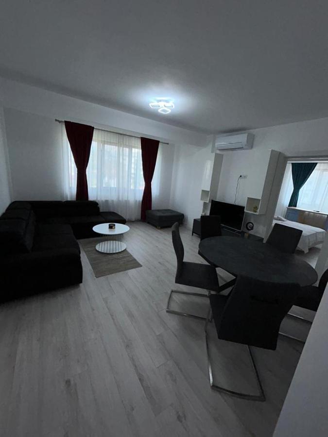 Marvellous Aparthotel With Master Apartments スチャヴァ エクステリア 写真